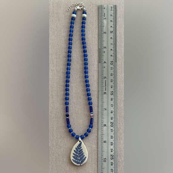 20-1/2 inch Ceramic Fern Frond Pendant necklace NWOT - Picture 10 of 12